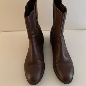 RL Mid-Calf boots in chocolate ladies US8.5 with decorative brass stirrup tabs.